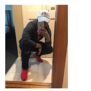 Meet your Posher, Darvis